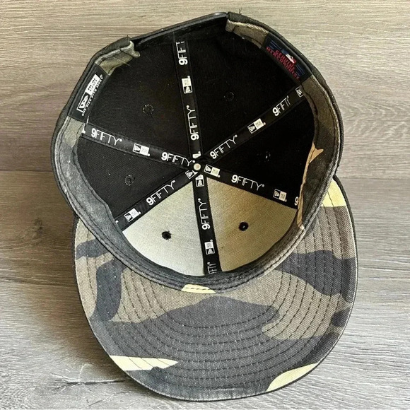 New York Yankees MLB New Era 9Fifty Snapback Hat Black/Camo - Picture 5 of 7